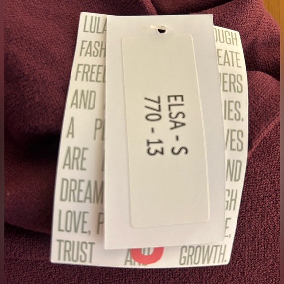 NWT LuLaRoe Elsa Top Small - Picture 3 of 4